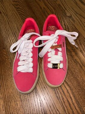 Puma Pink Women's Low-Top Sneakers with White Laces